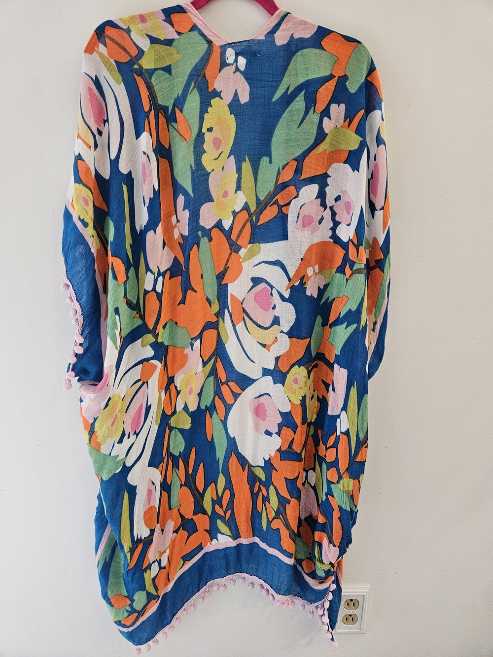 Shiraleah "Carley" Kimono Blue Floral with pink Pom-Poms - Picture 4 of 8
